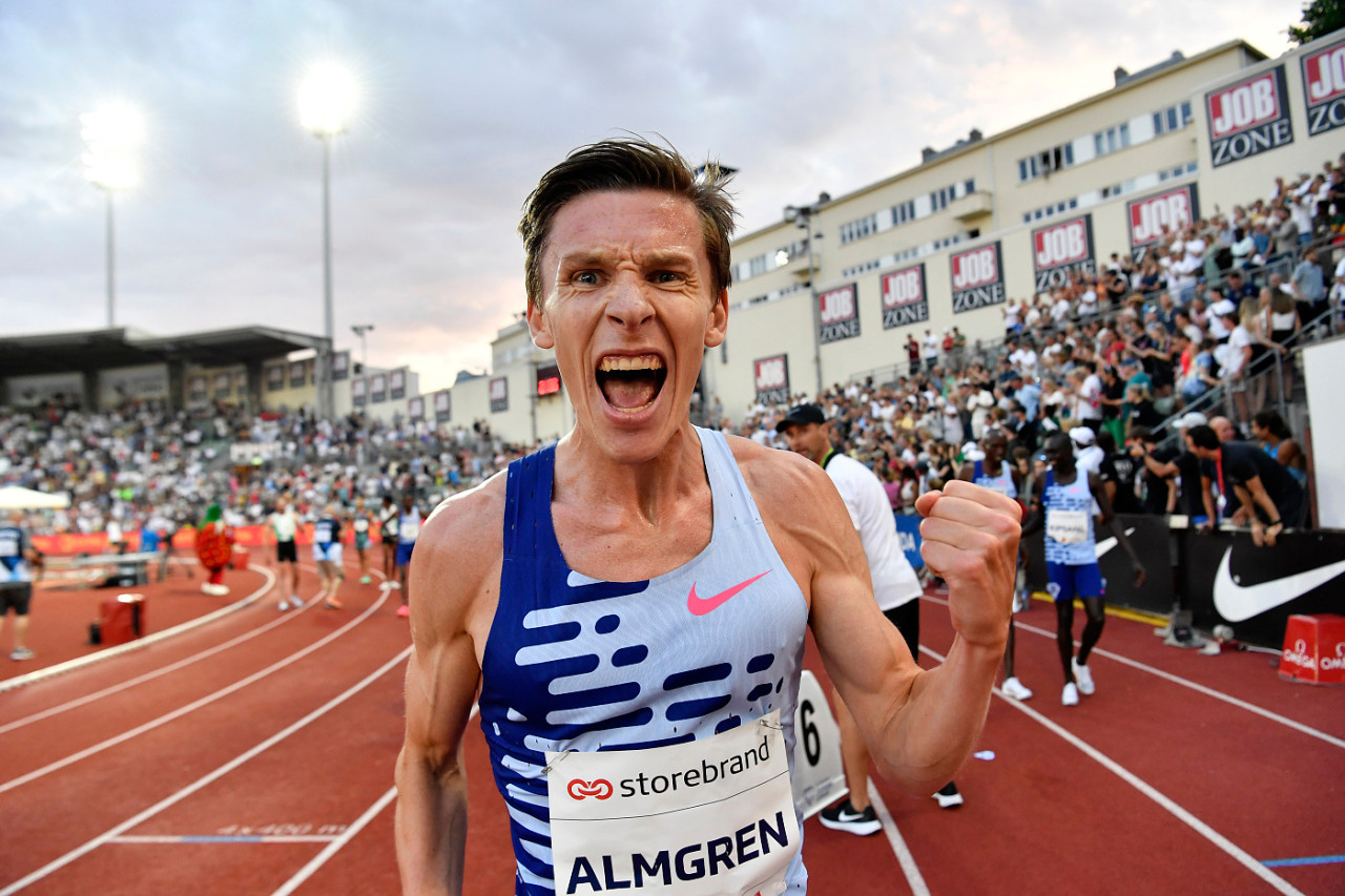 Andreas Almgren writes himself into running history